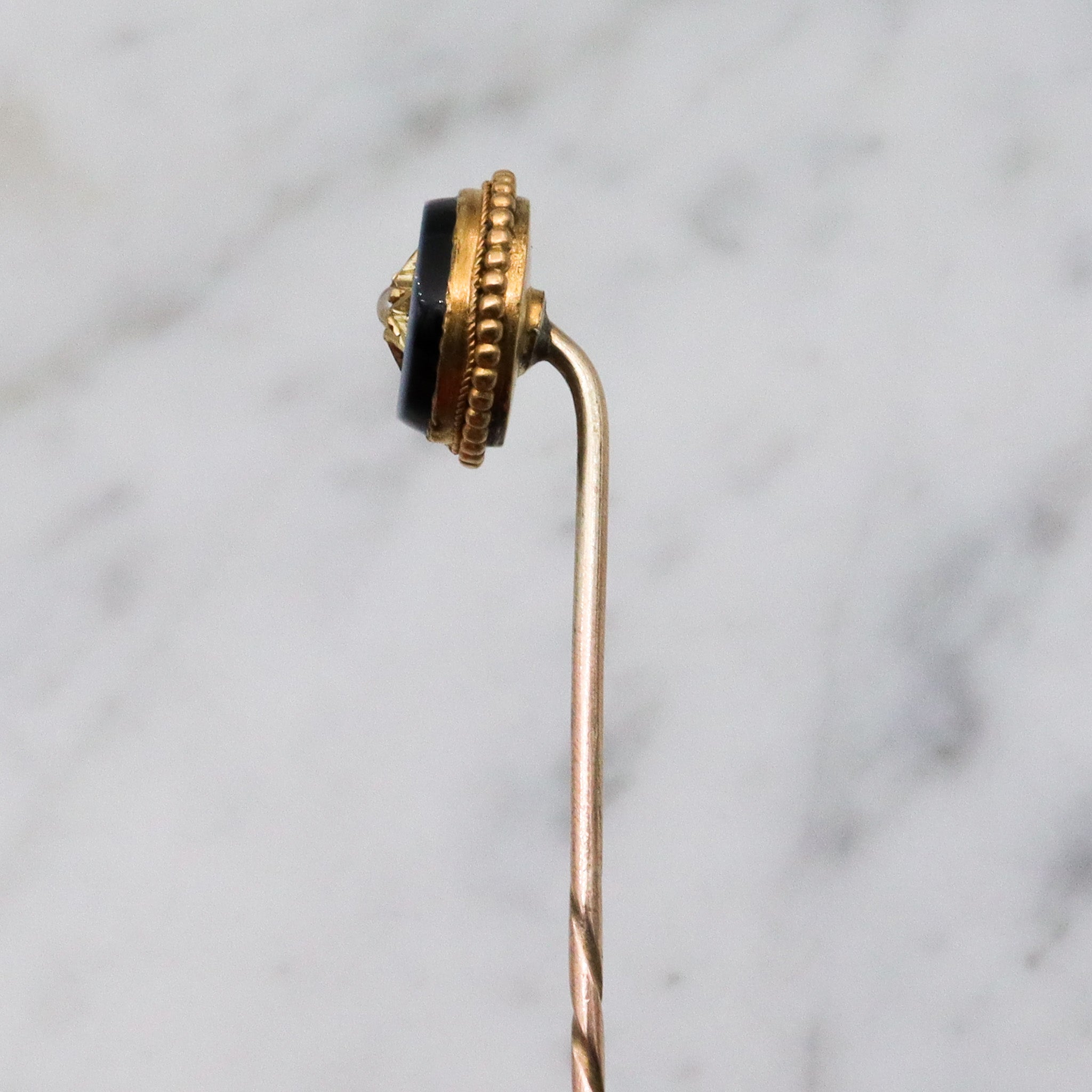Antique Victorian agate & pearl mourning gilt metal stick pin